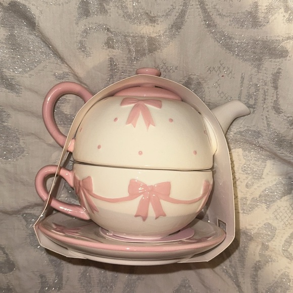 NWT Coquette Pink Bow Teapot - Picture 3 of 5